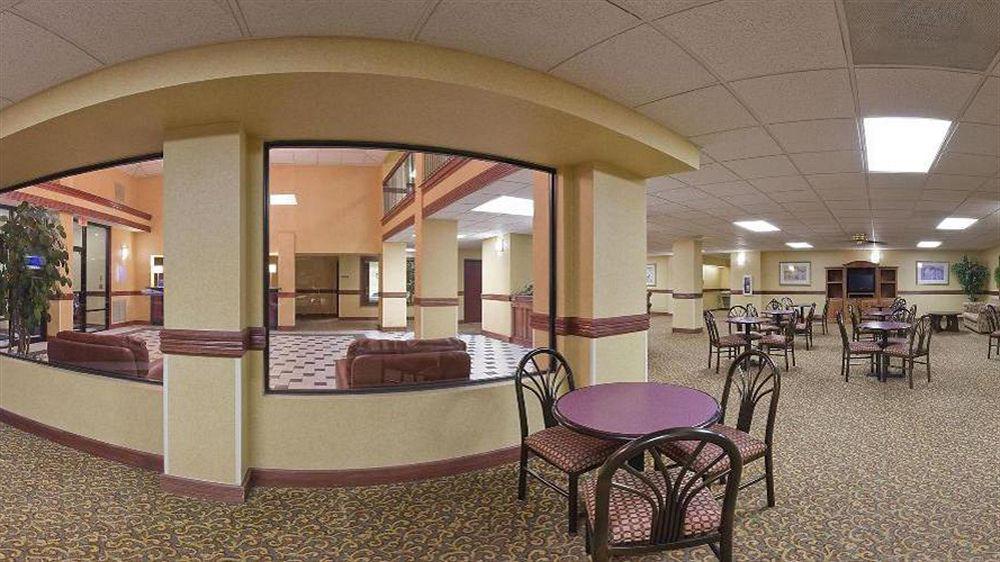 Holiday Inn Express Hotel & Suites Bentonville By Ihg מראה חיצוני תמונה