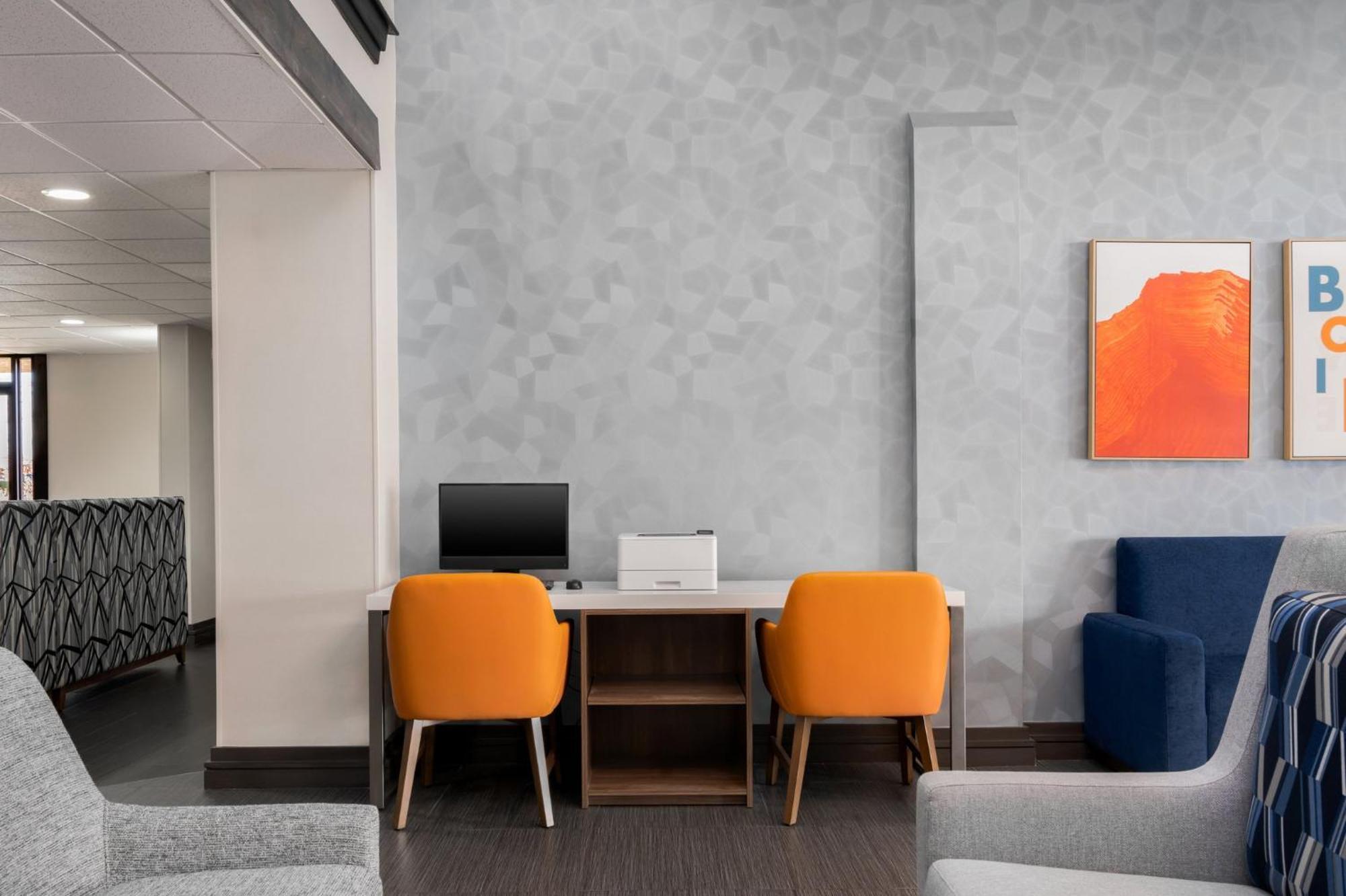 Holiday Inn Express Hotel & Suites Bentonville By Ihg מראה חיצוני תמונה